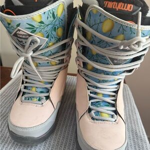 Women’s Snowboarding boots Thirty Two